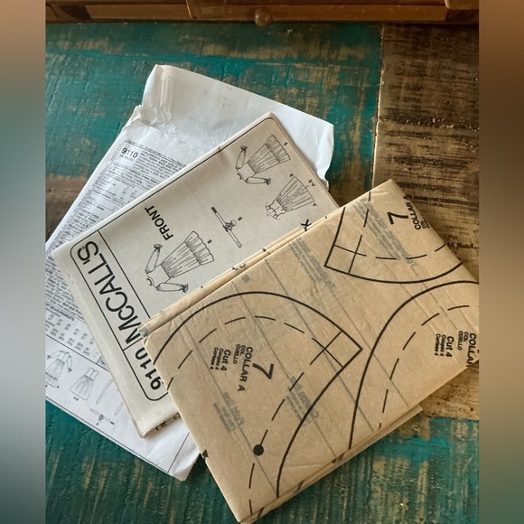 Vintage McCallPattern!  9110 Clothes Never Cut! Brand New! - Picture 3 of 3